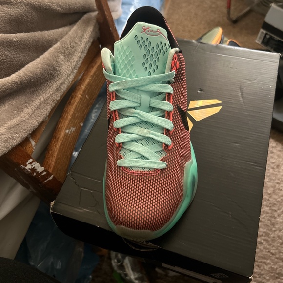 Nike Kobe 10 Easter S Size 5 726067-808 from 559,00 € Kobe Easter 10